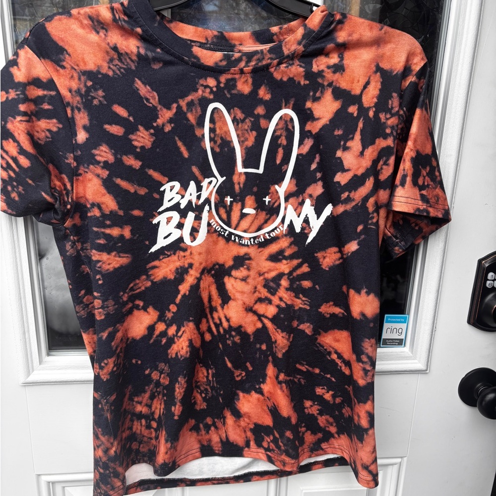 Bad bunny Orange and Black Tie-Dye Graphic Tee Sz. M